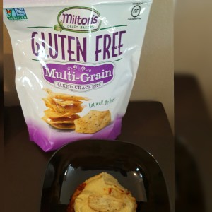 Hummus-and-Milton's-Gluten-Free-Crackers